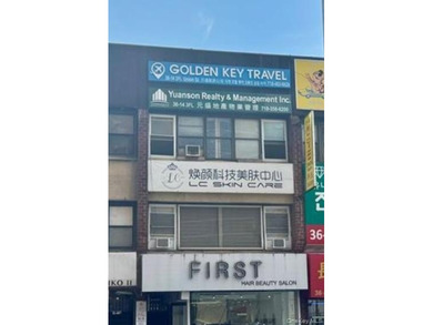 East River Commercial For Sale in Flushing New York