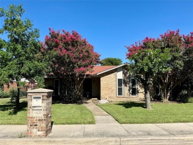 Lake Lewisville Home For Sale in Hickory Creek Texas