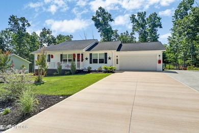 Better Than New! This immaculate 2-bedroom, 2-bath home with a - photo 1