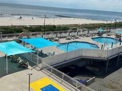 Luxury Building along beautiful Long Beach boardwalk, Beautiful - photo 11