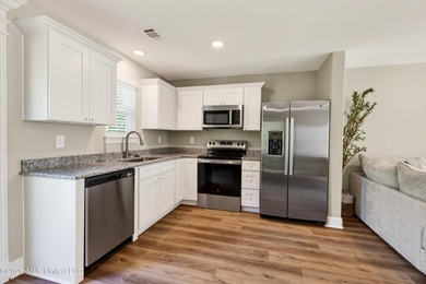 Discover the perfect blend of privacy and low-maintenance living - photo 7