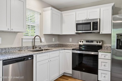 Discover the perfect blend of privacy and low-maintenance living - photo 8