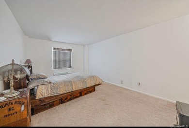 Luxury Building along beautiful Long Beach boardwalk, Beautiful - photo 22