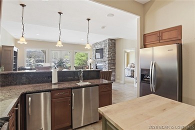 Luxury lake living in prestigious Porto Cima. This exceptional - photo 23