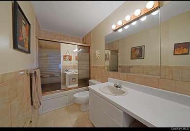 Luxury Building along beautiful Long Beach boardwalk, Beautiful - photo 24