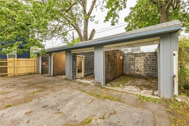 Welcome to this freshly updated, move-in ready home offering the - photo 27