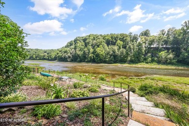 Wake up to breathtaking views of the Holston River from this - photo 4