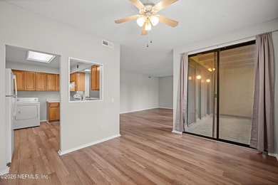 **1ST FLOOR**UPDATED**AMAZING LOCATION** Home insurance is - photo 5