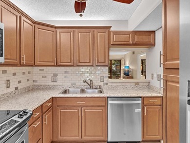 Meticulously maintained 2/2 unit in the picturesque gated and - photo 3