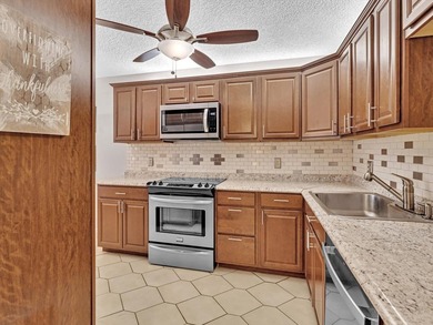 Meticulously maintained 2/2 unit in the picturesque gated and - photo 5