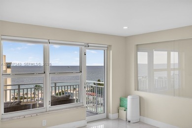Mesmerizing views from this FULLY RENOVATED corner unit with - photo 8
