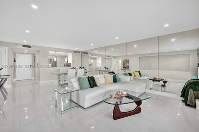 Mesmerizing views from this FULLY RENOVATED corner unit with - photo 9