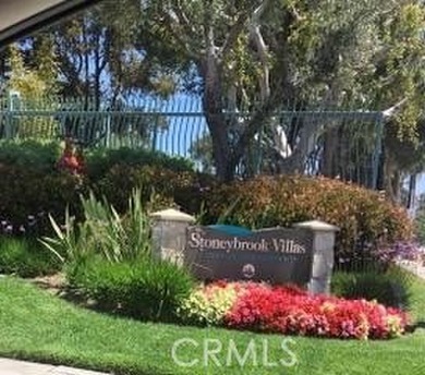 Beautifully updated and move-in ready, this desirable mid-level - photo 2