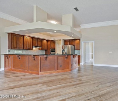 First time on the market! A lovingly maintained Hidden Hills - photo 6