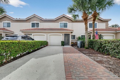 Lake Townhome/Townhouse For Sale in Boynton Beach, Florida