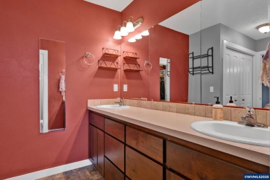 Beautiful 4 bed, 2.5 bath home with 1887 sqft, built in 2015