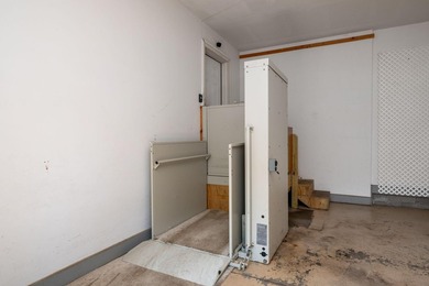 Welcome home to this thoughtfully designed one-level living - photo 22