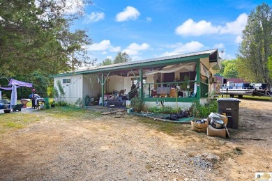 Large shop on site and adjacent urestricted lot with water and - photo 2