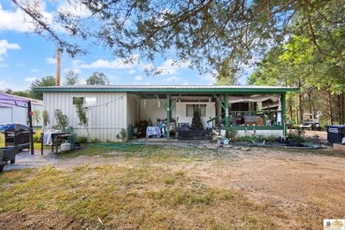 Large shop on site and adjacent urestricted lot with water and - photo 3