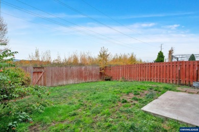 Beautiful 4 bed, 2.5 bath home with 1887 sqft, built in 2015