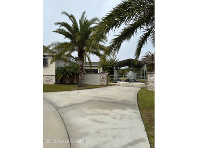 Two fully self functioning Riverfront homes situated on a - photo 26