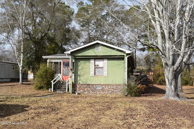 (private lake, pond, coastal) Home For Sale in Sunset Beach North Carolina