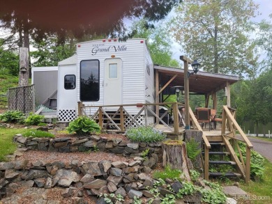 (private lake, pond, creek) Home For Sale in Iron Mountain Michigan