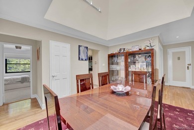 Don't miss this beautifully fully renovated 2-bedroom, 1-bath - photo 13