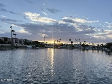 PRIVATE LAKEFRONT LIVING in the highly sought-after SCOTTSDALE - photo 24