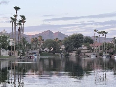 PRIVATE LAKEFRONT LIVING in the highly sought-after SCOTTSDALE - photo 26