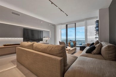 STUNNING TURNKEY OCEAN FRONT UNIT. TOTAL SQFT 4,062. 4 BEDROOMS