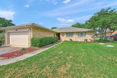 Lake Home For Sale in Lake Kiowa, Texas
