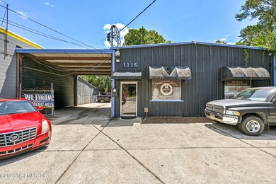Outstanding commercial opportunity in a high-visibility - photo 2