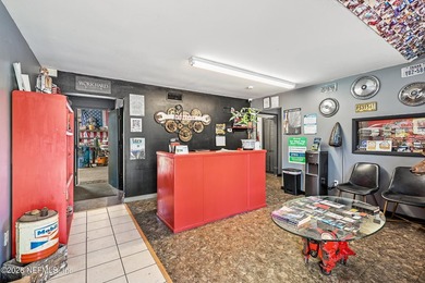 Outstanding commercial opportunity in a high-visibility - photo 5