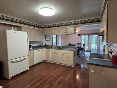 Lake Access to South Dease Lake. Well maintained 3 bedroom home - photo 7