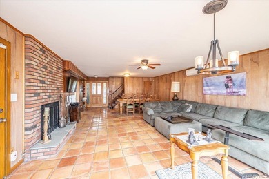 Location, Location, Location! Tucked away in a private - photo 20