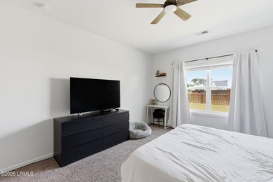 Set in Shell Point Farm, this one-story home offers the kind of - photo 35