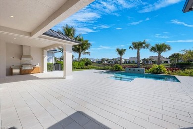 Discover a serene lakefront sanctuary in one of Naples' most - photo 44