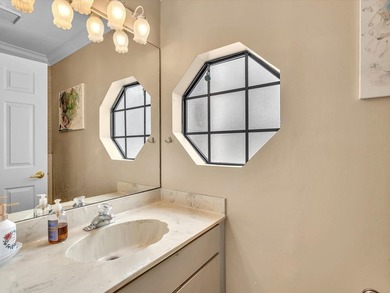 Welcome to this well-appointed three-bedroom - photo 8