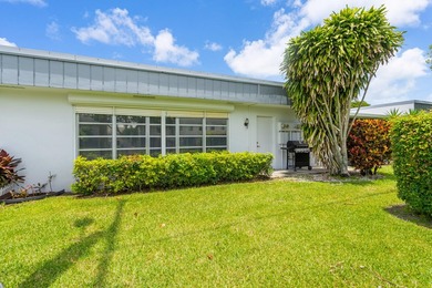 Welcome to this beautifully maintained two-bedroom, two-bathroom - photo 5