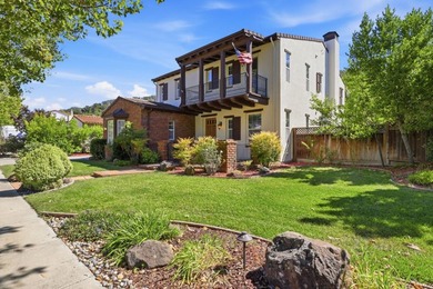 Beautiful home with inviting, private yard with Pebble Tec pool - photo 4