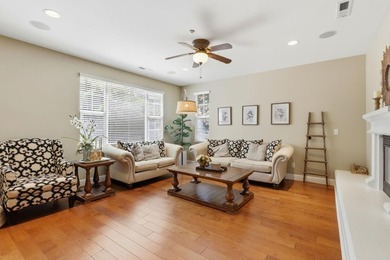 Beautiful home with inviting, private yard with Pebble Tec pool - photo 8