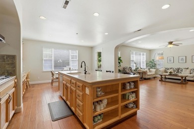 Beautiful home with inviting, private yard with Pebble Tec pool - photo 10