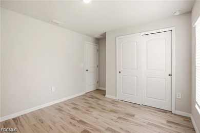 A modern exterior sets the tone for this well-maintained - photo 22