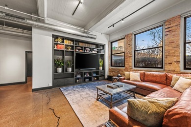 Statement residence in Milwaukee's Historic 3rd Ward! The foyer - photo 8