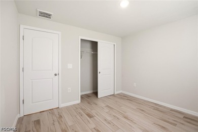 A modern exterior sets the tone for this well-maintained - photo 29