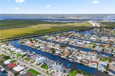 Cape Coral Lakes Area Home For Sale in Matlacha Florida