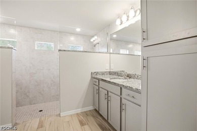A modern exterior sets the tone for this well-maintained - photo 38