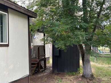 Affordable riverfront living, perfect for fishermen, this one - photo 11