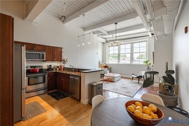 This bright and beautifully updated 2nd floor condo is nestled - photo 12
